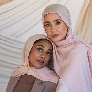 Vela Scarves Petal Dust Standard